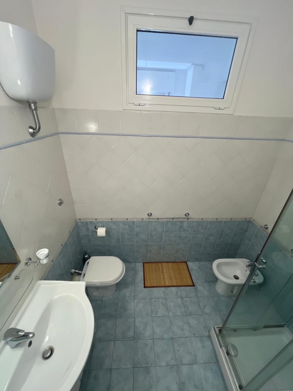 Shower, Toilet, Bathroom, bidet