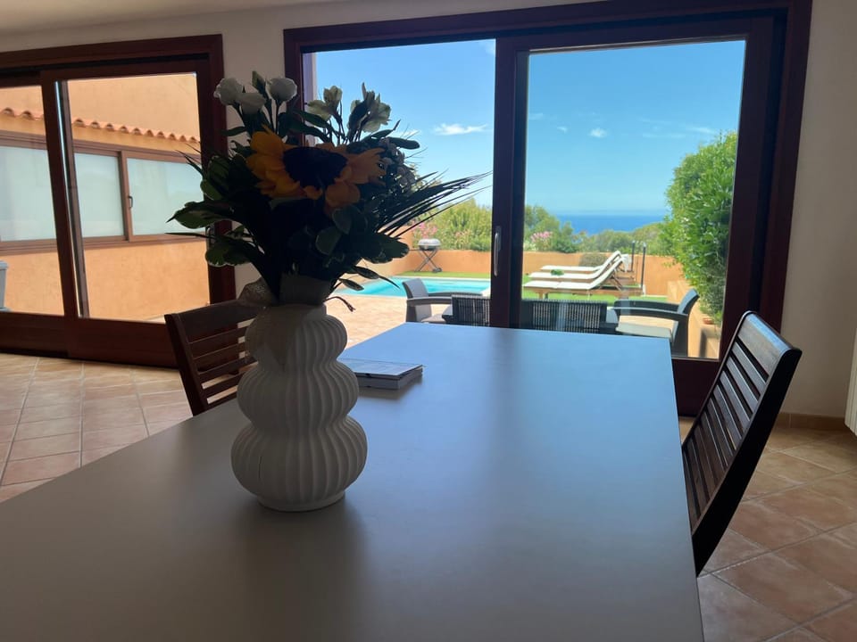 Living room, Garden view, Garden view, Sea view, Sea view