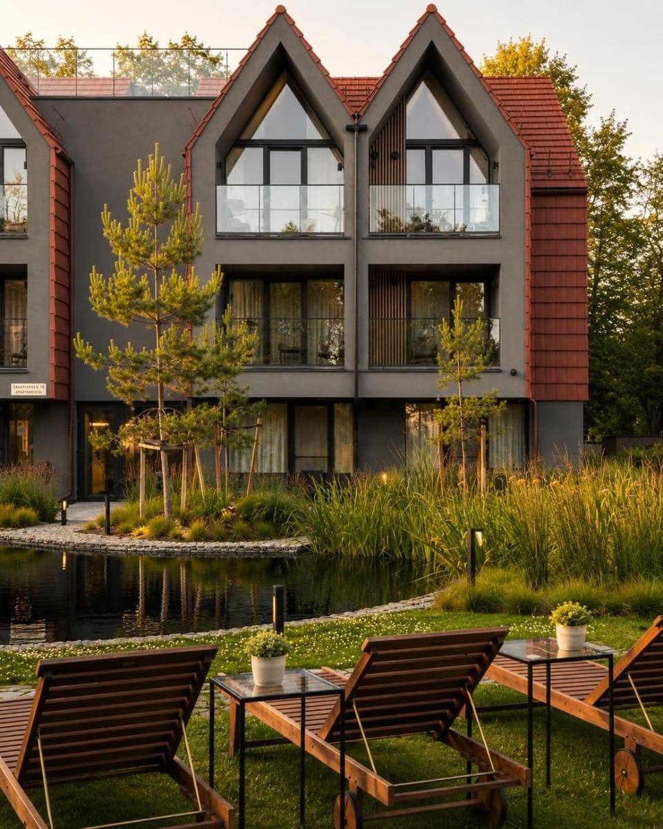 Property building, Day, Natural landscape, Summer, Garden, Evening entertainment, Garden view