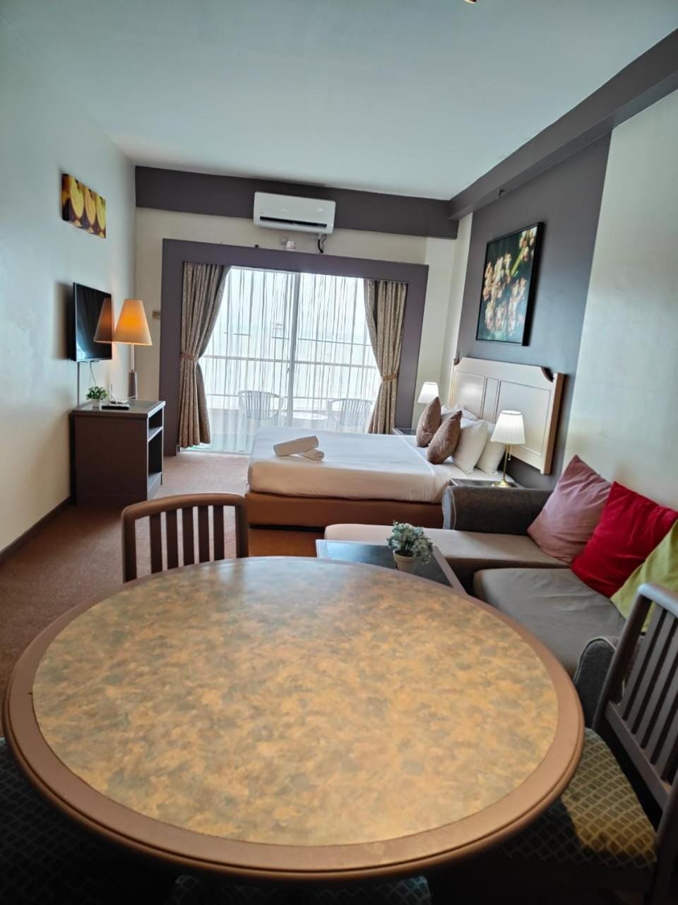 Seaview Deluxe Rainbow Paradise Tg Bungah 6pax Apartment hotel in Tanjung Bungah