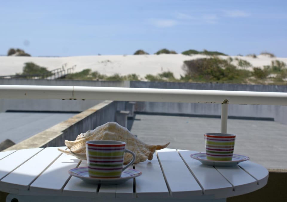 Natural landscape, View (from property/room), Balcony/Terrace, Living room, Dining area, Family
