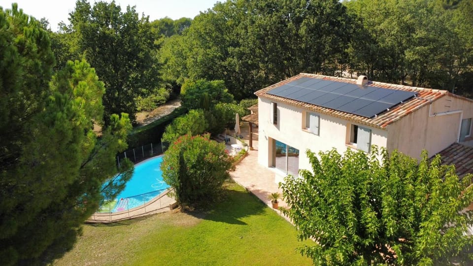 Charming Bastide in Provence Villa in Rognes