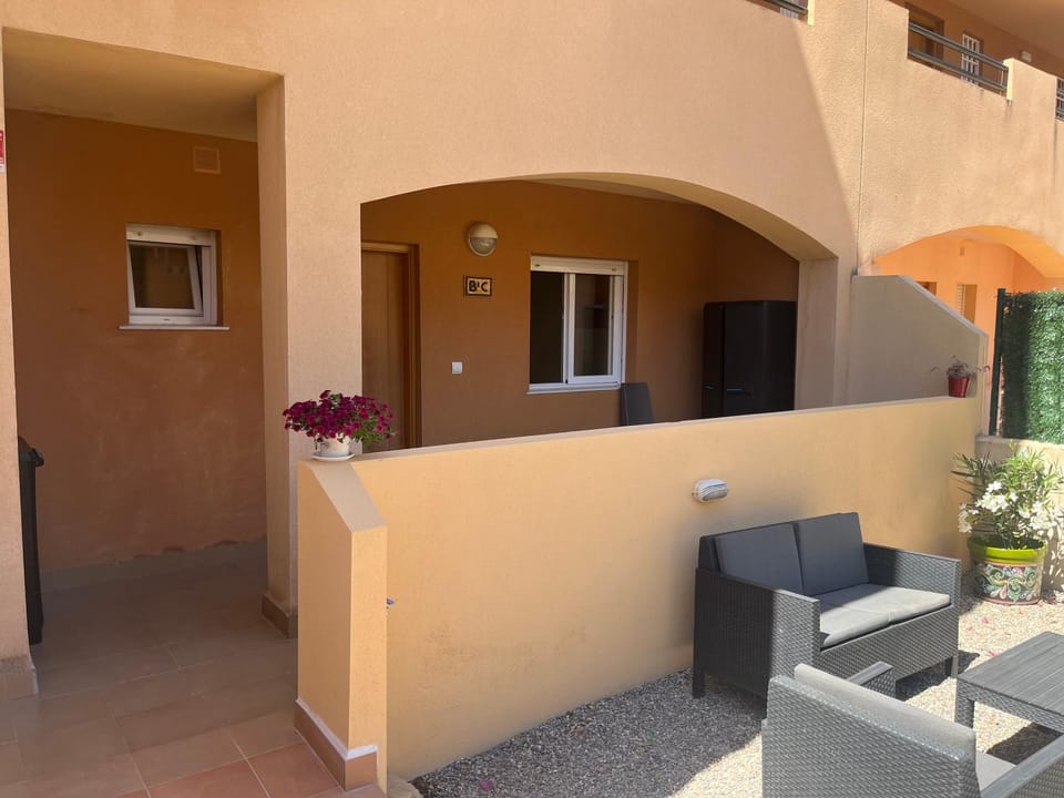 Patio, Day, Balcony/Terrace, Seating area
