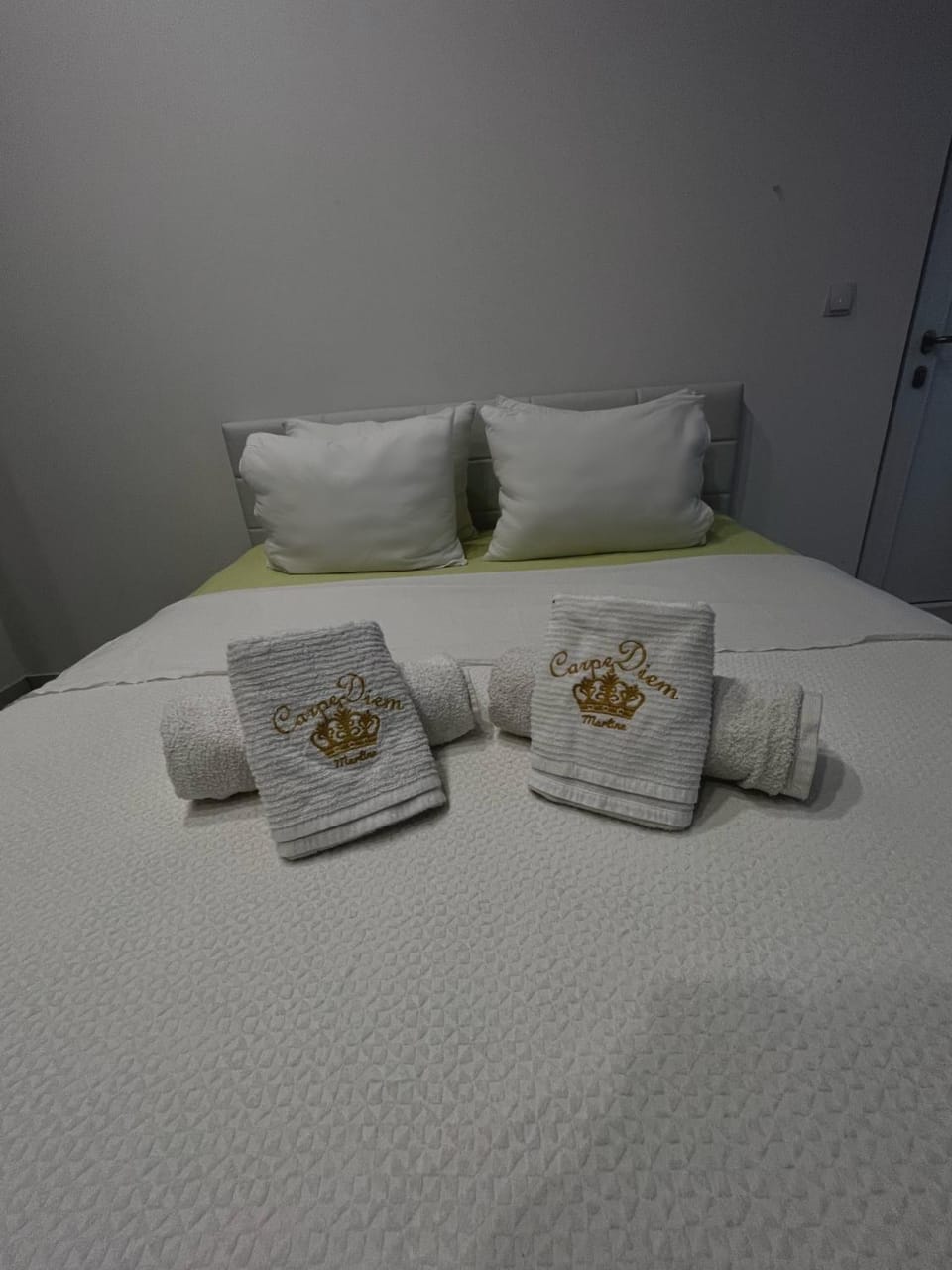 Carpe Diem-M Apartment in Okrug Gornji
