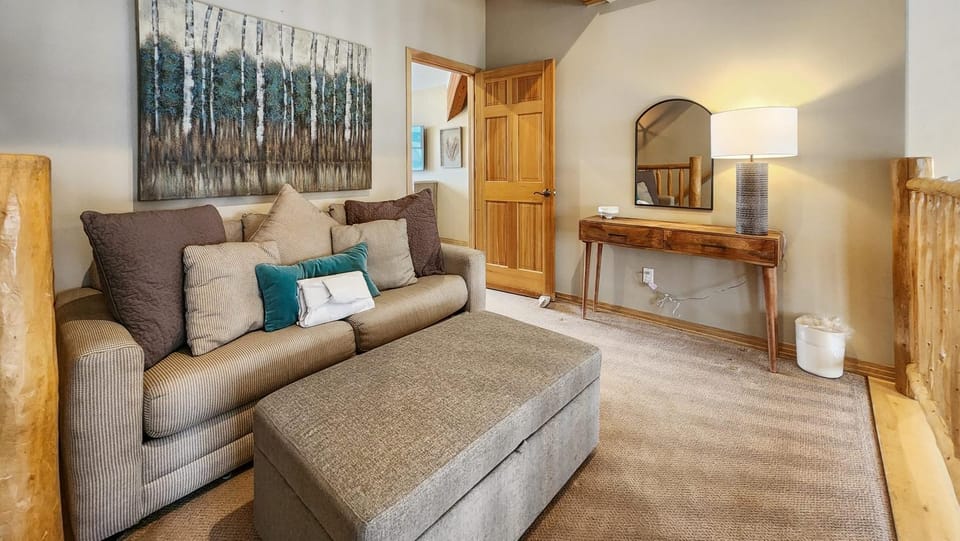 The Spacious Corral Steps to Lifts and Main St House in Breckenridge