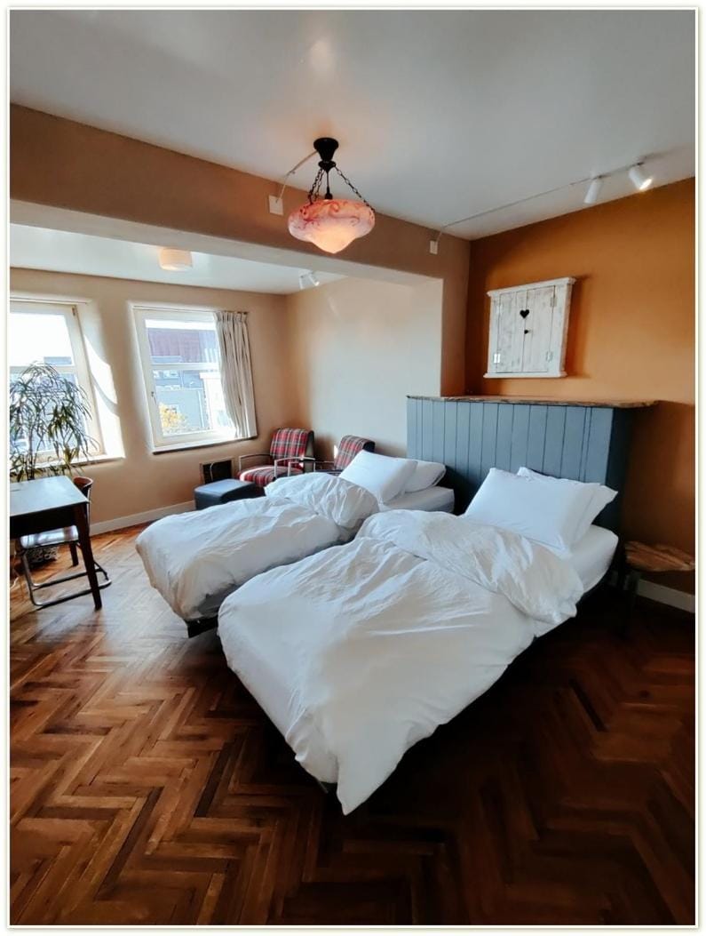 House of Straw Amsterdam Bed and Breakfast in Amsterdam