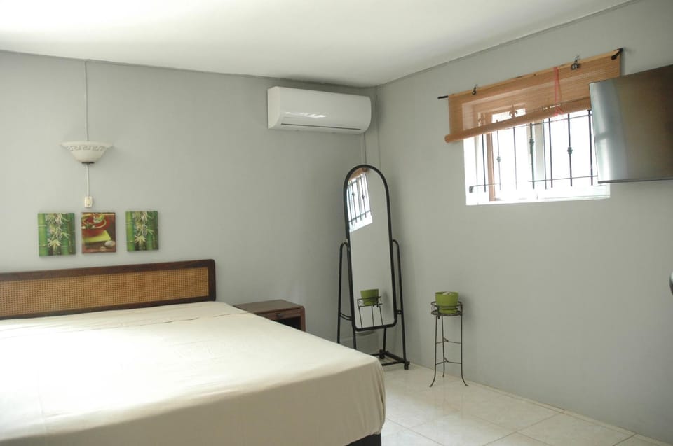 Bed, air conditioner