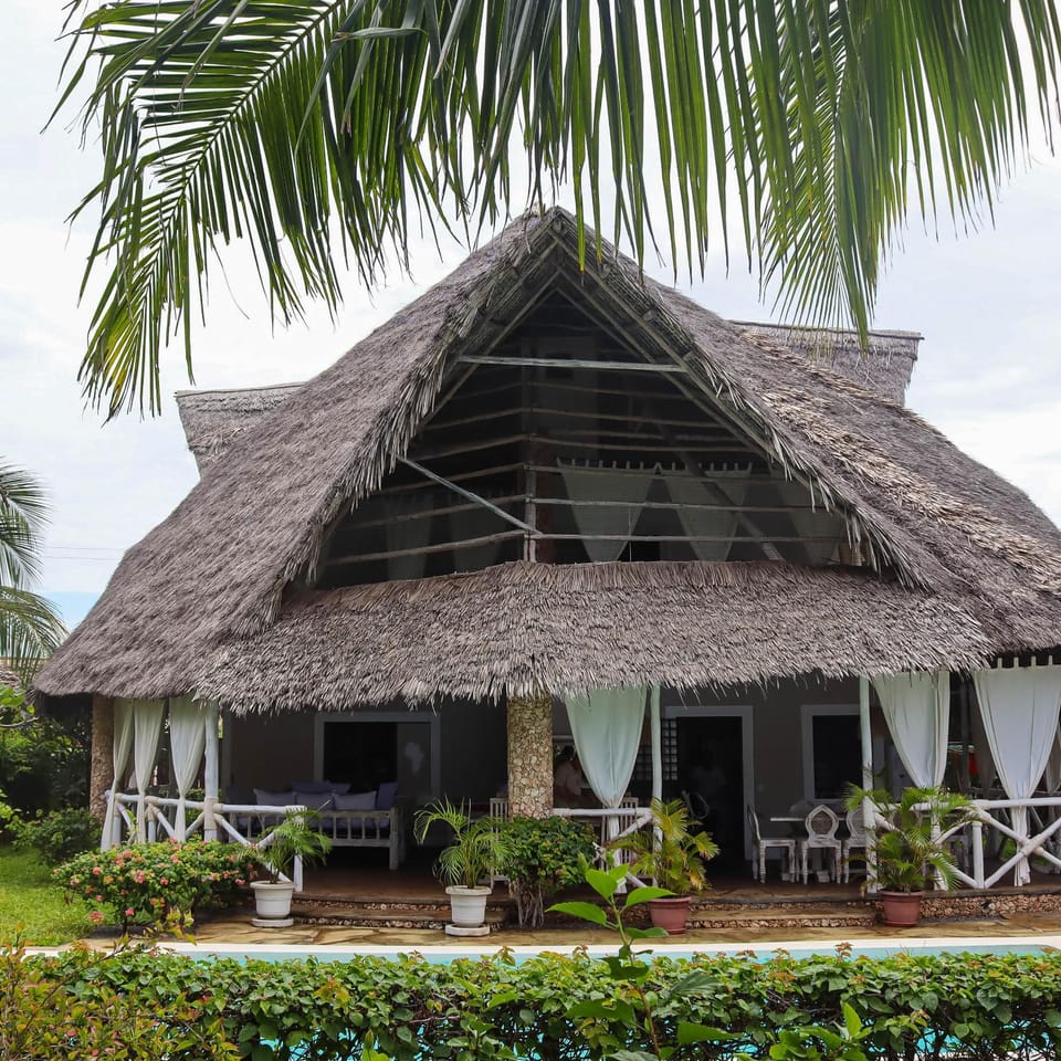 Bahari Ya Mawazo Bed and Breakfast in Kenya