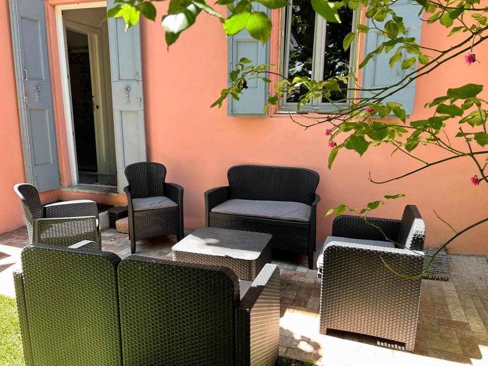Patio, Garden view