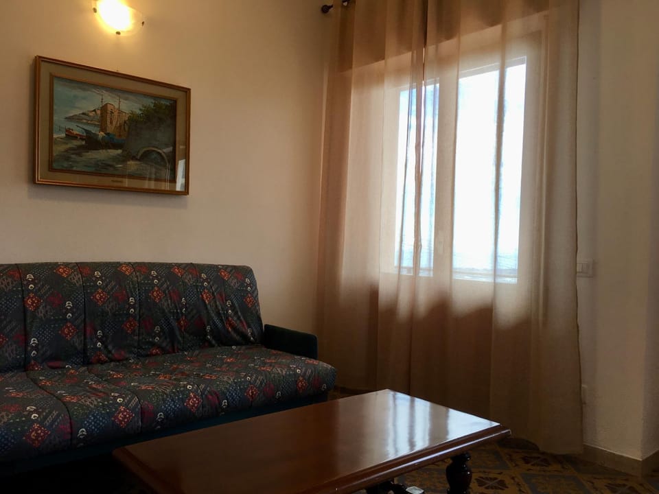 MareMonti Apartment in Province of Massa and Carrara