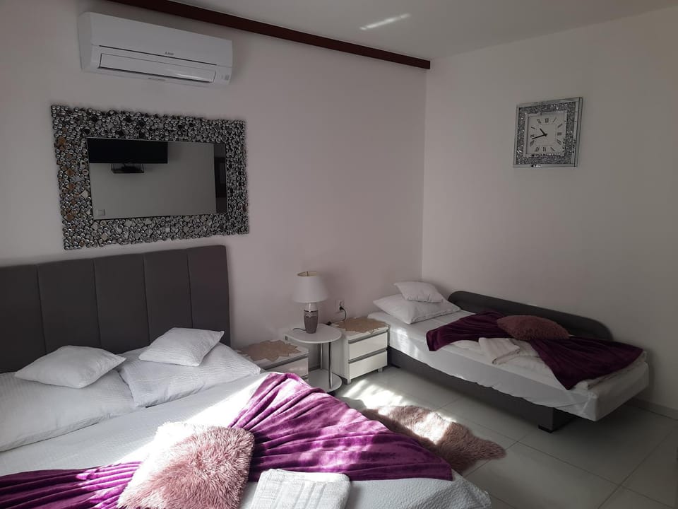 cot