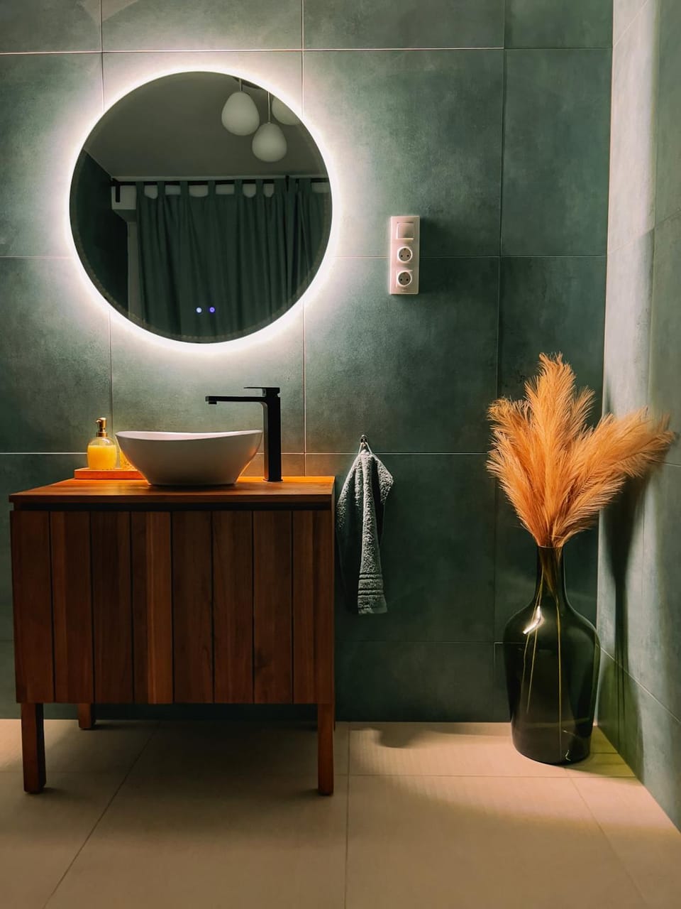 Bathroom, Bath