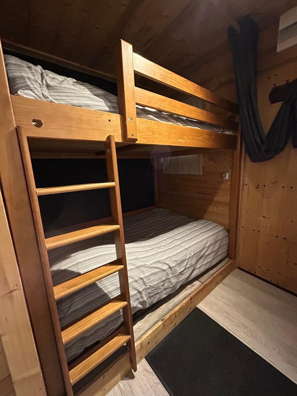 bunk bed