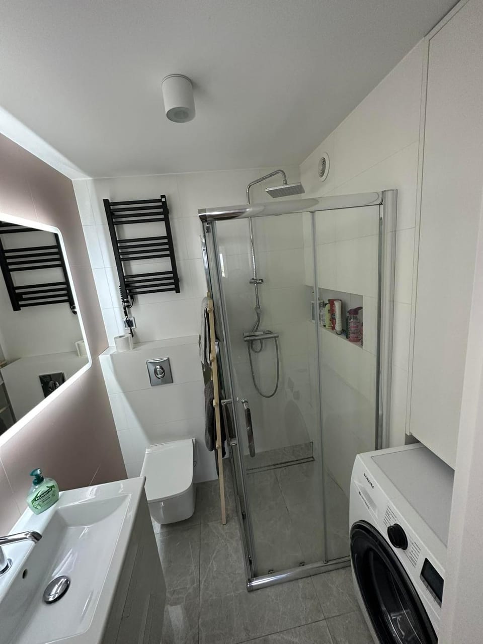 Shower, Toilet, Bathroom