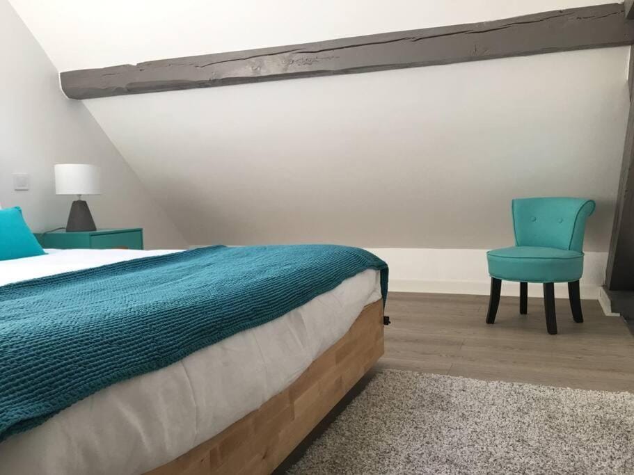 Bed, Bedroom