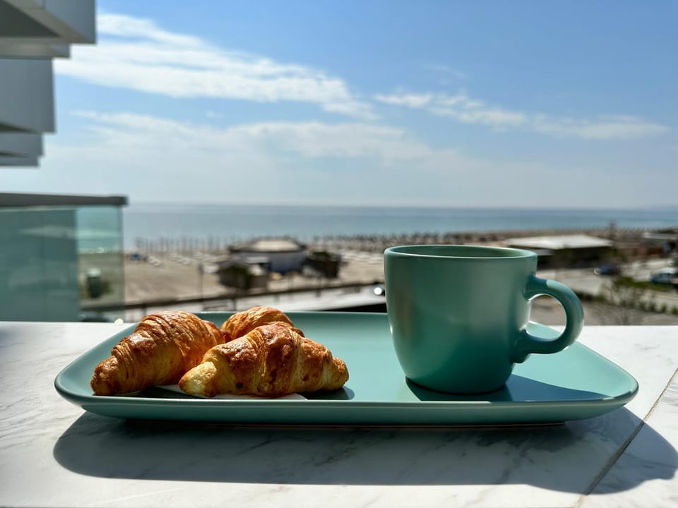 Day, Natural landscape, Coffee/tea facilities, View (from property/room), Balcony/Terrace, Food and drinks, Food, Sea view, Breakfast, Continental breakfast