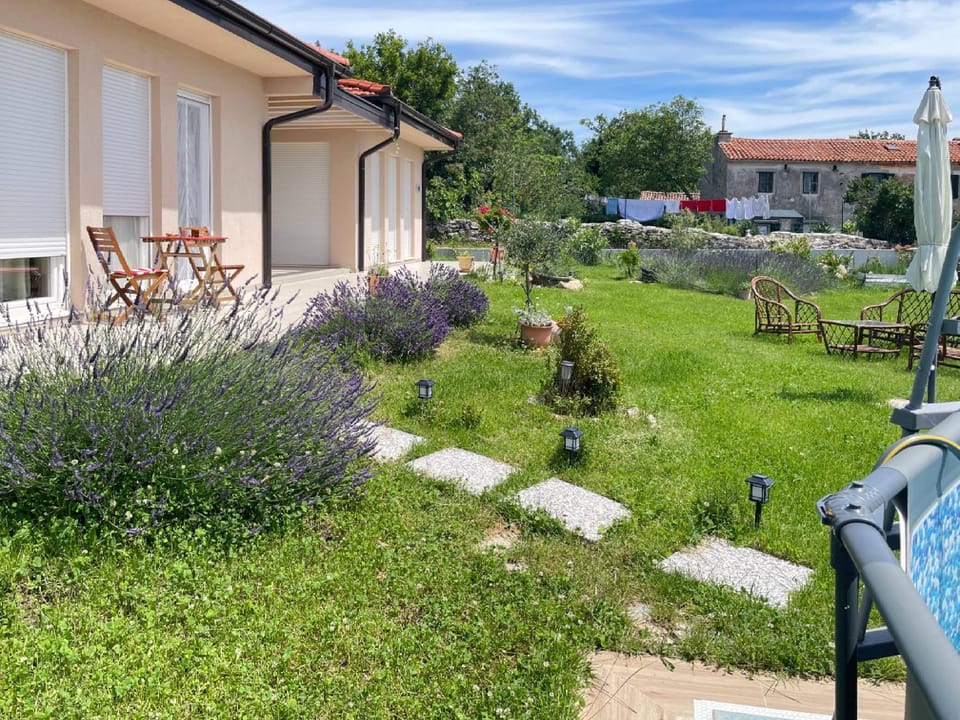 Property building, Neighbourhood, Natural landscape, Garden