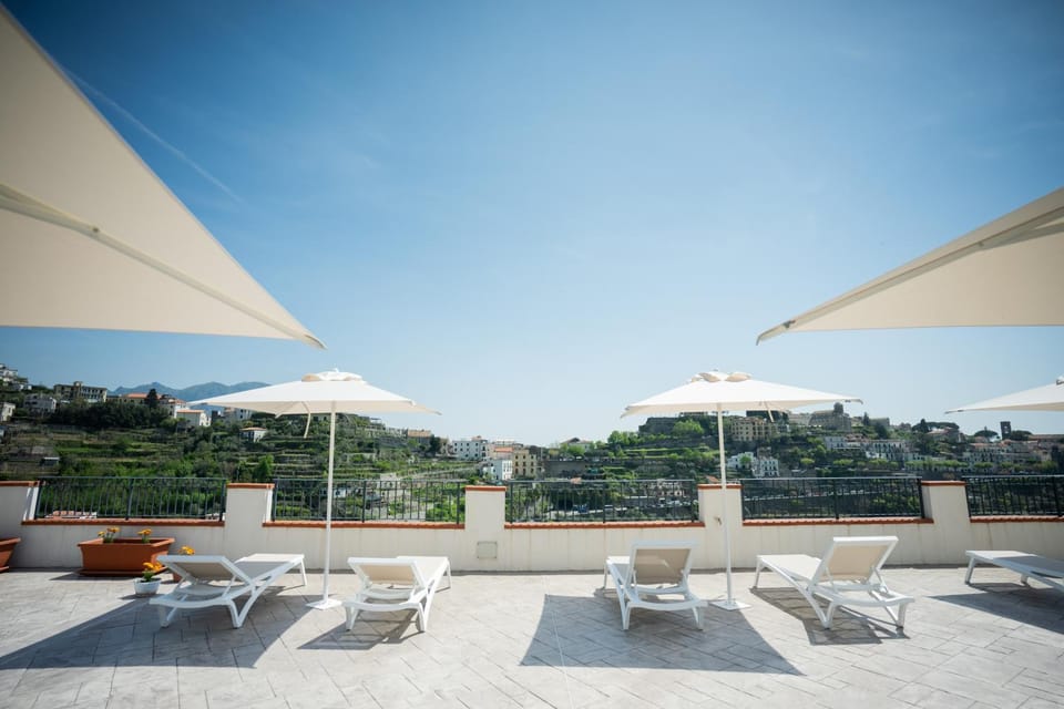 Summer, View (from property/room), Balcony/Terrace, City view, Landmark view, Mountain view, Sea view, Street view, Quiet street view