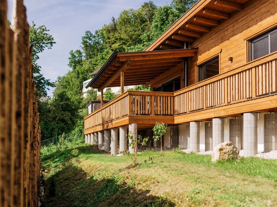 Property building, Balcony/Terrace, Balcony/Terrace