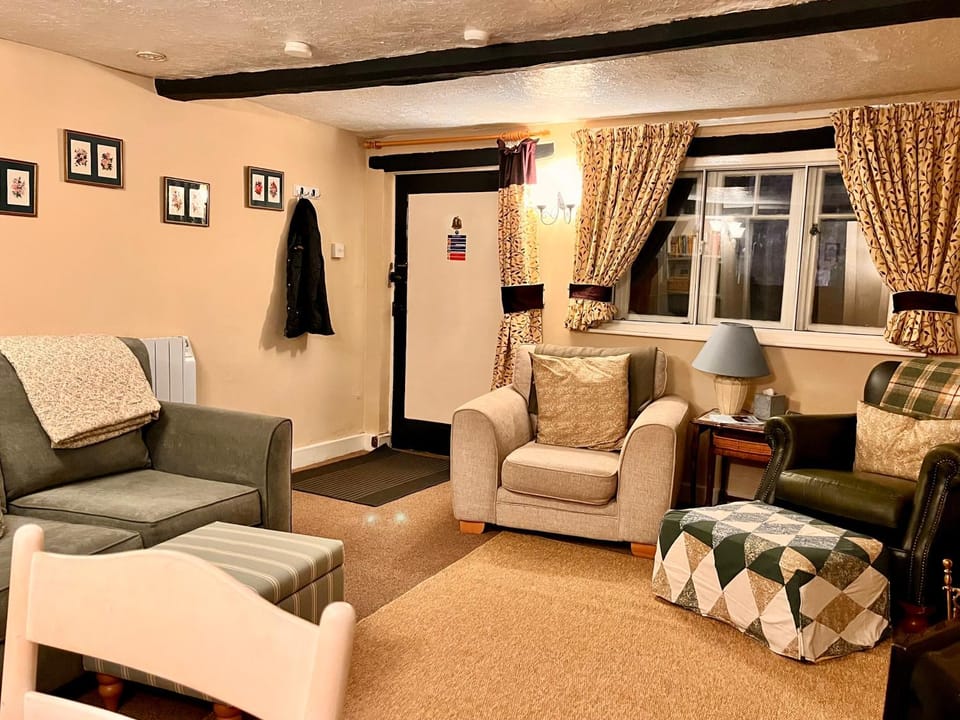 Chapter Cottage, Cheddleton Nr Alton Towers, Peak District, Foxtail Barns, the Ashes House in Staffordshire Moorlands District