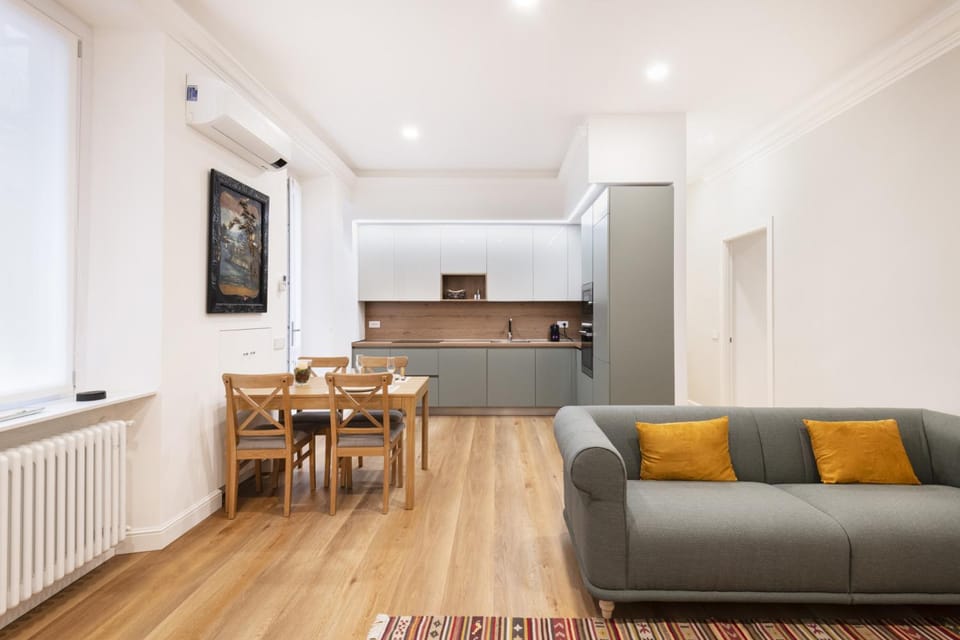 Easylife - Milano - Gregorio 17 P2 - Porta Venezia Apartment in Milan