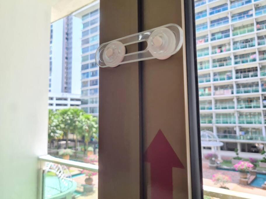 Harmony studio private balcony Palazio Mount Austin by GDRAGON HomeStay Apartment in Johor Bahru