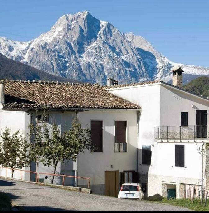 Property building, Mountain view, Parking
