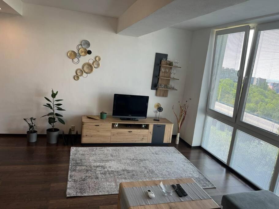 Communal lounge/ TV room, TV and multimedia