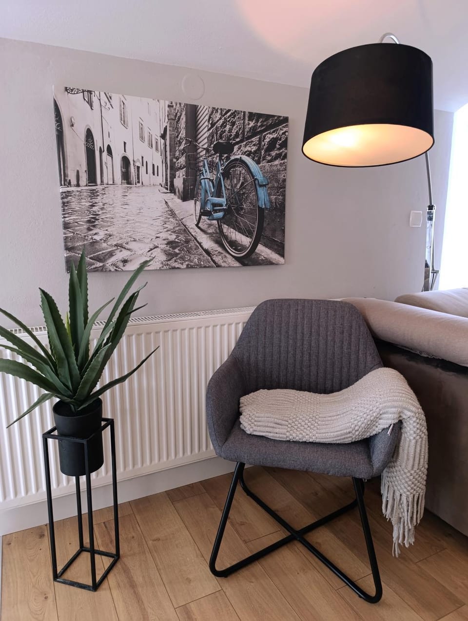 Decorative detail, Seating area