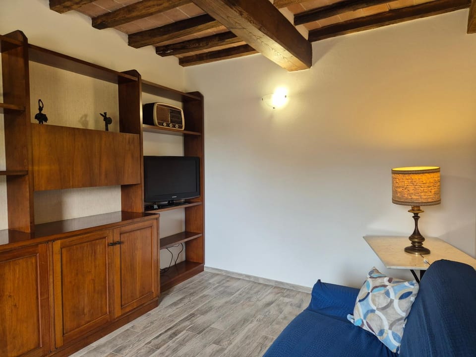 Living room, Seating area, pet friendly