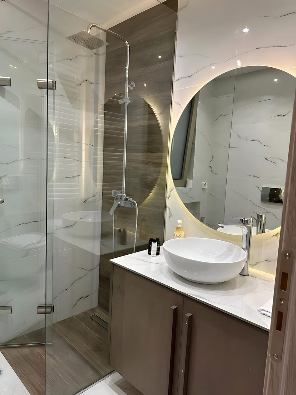 Shower, Bathroom