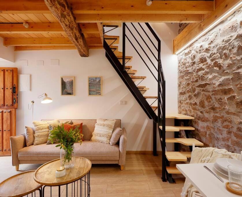 201A La Huerta de Cayao by R2R Consulting House in Asturias