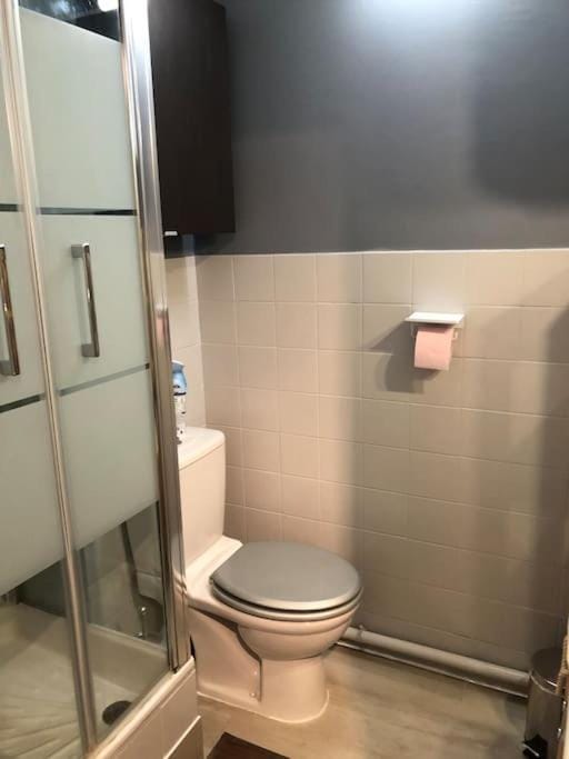 Shower, Toilet, Bathroom