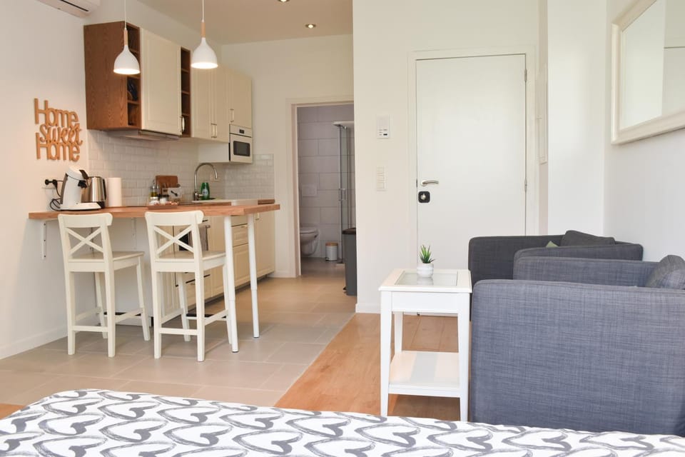 Living room, kitchen