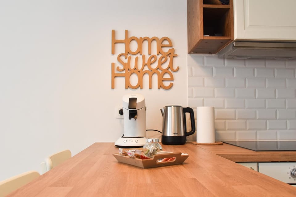 Coffee/tea facilities, Communal kitchen