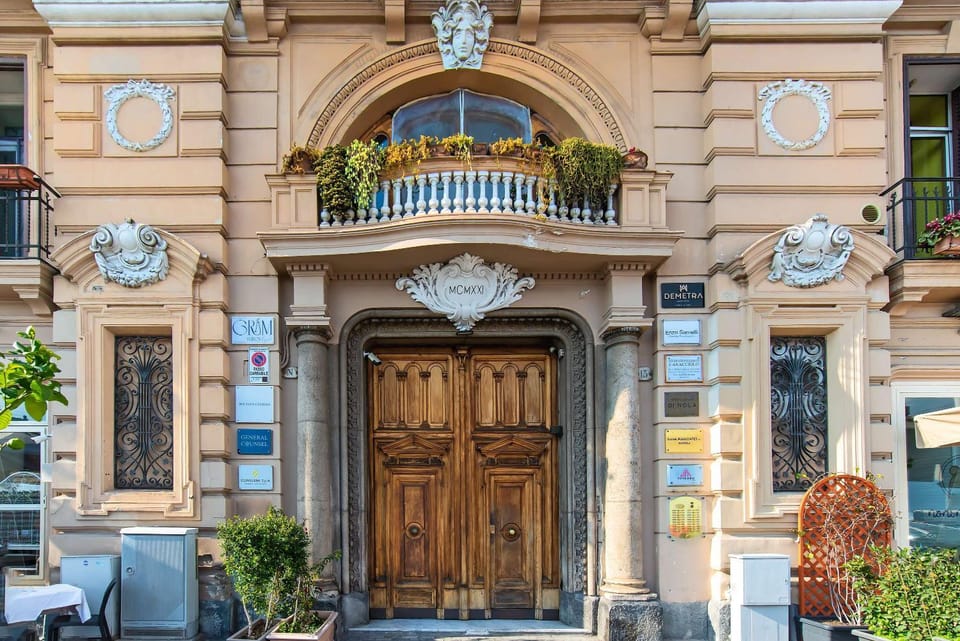 Facade/entrance, Day