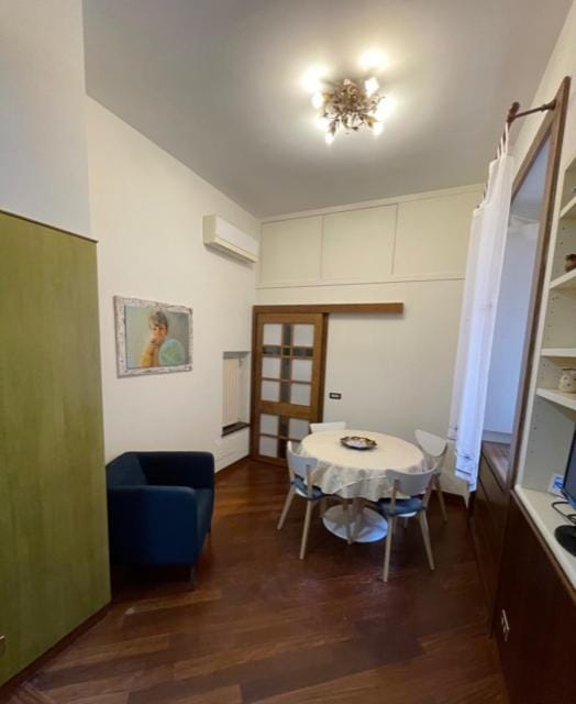 Colosseum Street Apartment in Rome