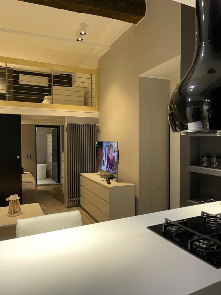 TV and multimedia, stove