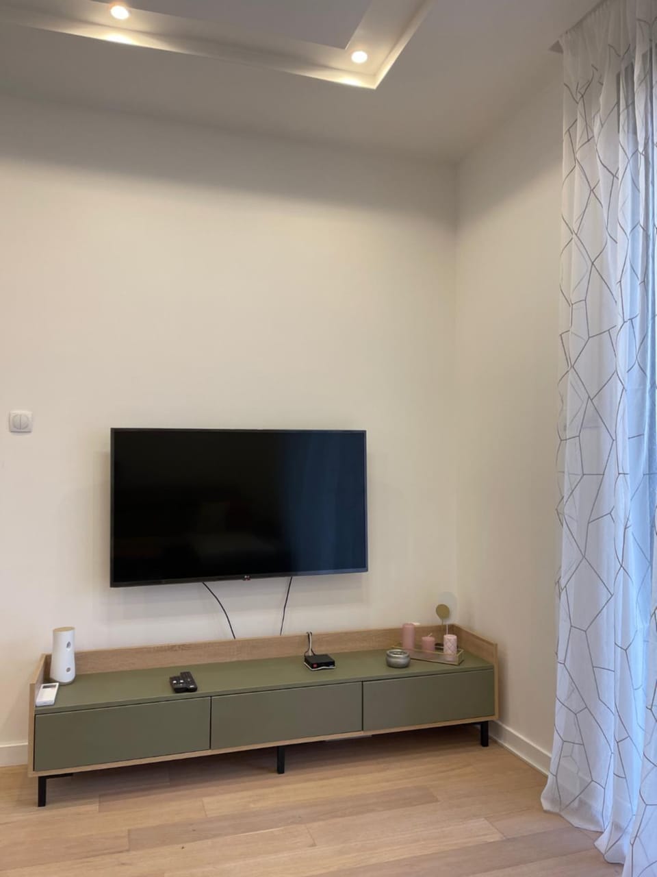 Communal lounge/ TV room, TV and multimedia