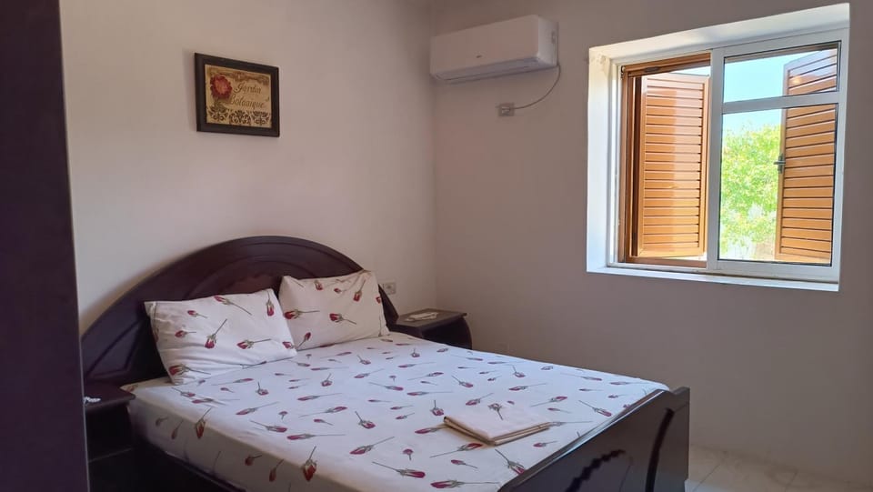 Green Haven Cottage House in Vlorë County, Albania