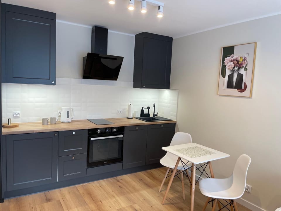 Coffee/tea facilities, Kitchen or kitchenette, Dining area, dishwasher, pet friendly, stove, toaster