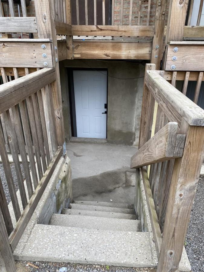 Modern 3 Bedroom Close to Downtown Chicago Apartment in Chicago