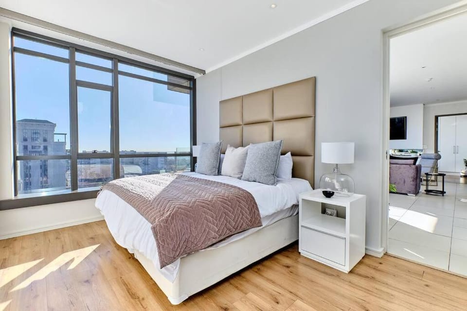 Exclusive 2bed/2.5 Bath in Sandton Apartment in Sandton
