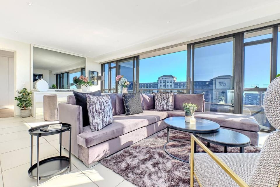 Exclusive 2bed/2.5 Bath in Sandton Apartment in Sandton