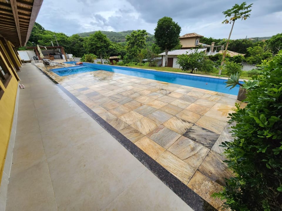 Day, Swimming pool