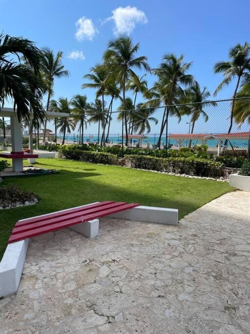 Beach Front Condo in Isla Verde! Apartment in Carolina