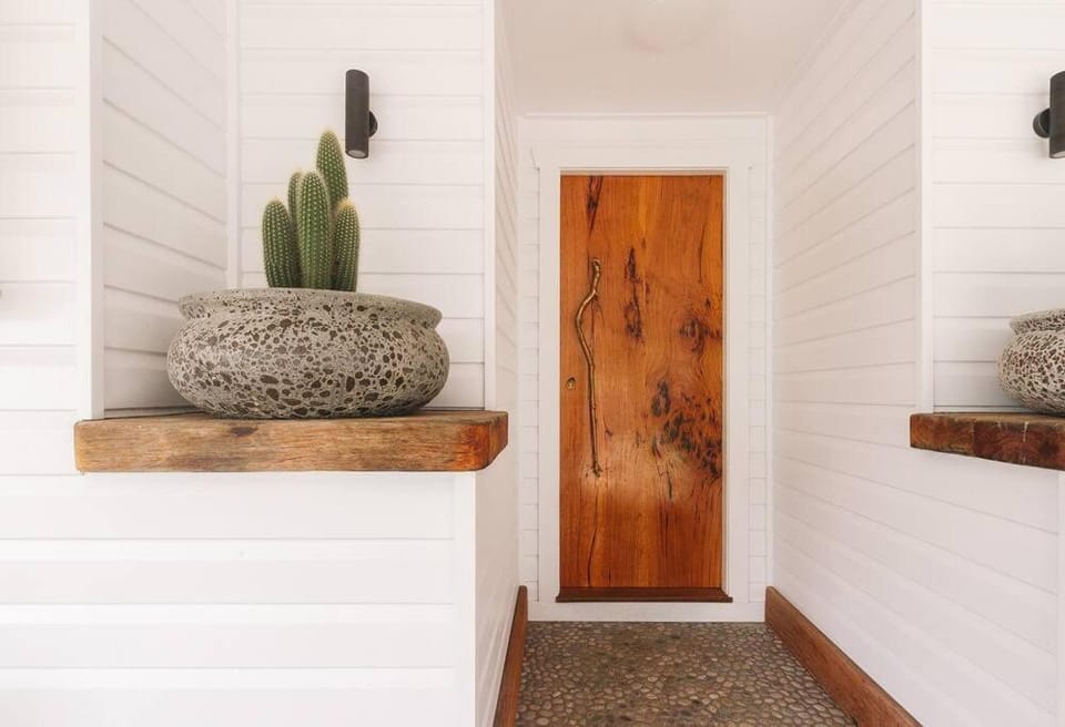 Bay Properties Beach Shack On Main Apartment in Yamba