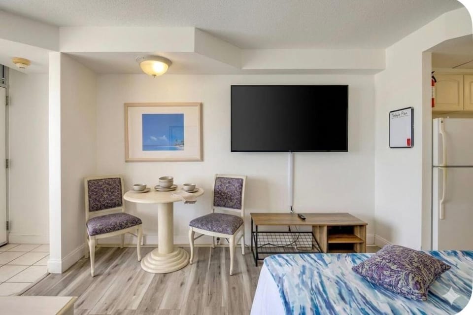 Oceanfront Condo at Daytona Beach Resort Apartment in Holly Hill
