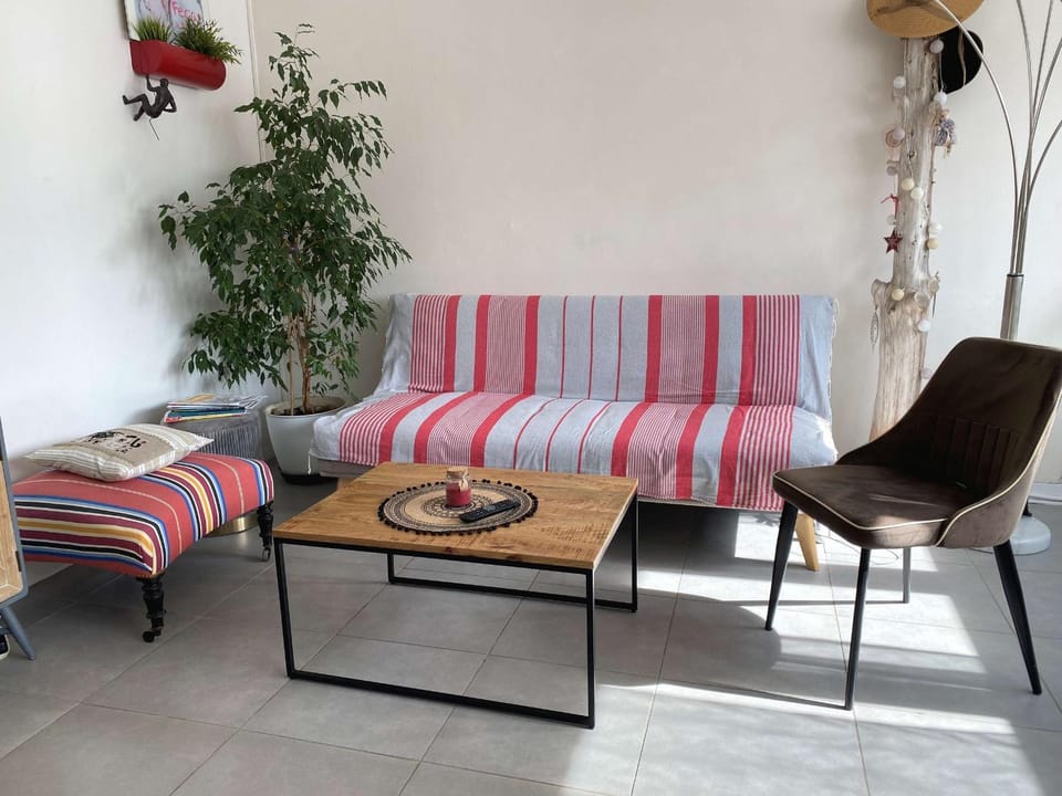 Appartement T2 - Balcon, Ascenseur, WIFI, tout équipé à Balaruc-les-Bains - FR-1-553-225 Apartment in Balaruc-les-Bains