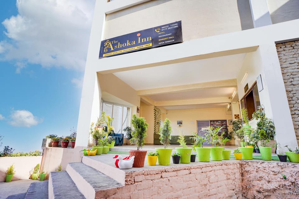 The Ashoka Inn 300mts walkable from Mall Road Hotel in Shimla